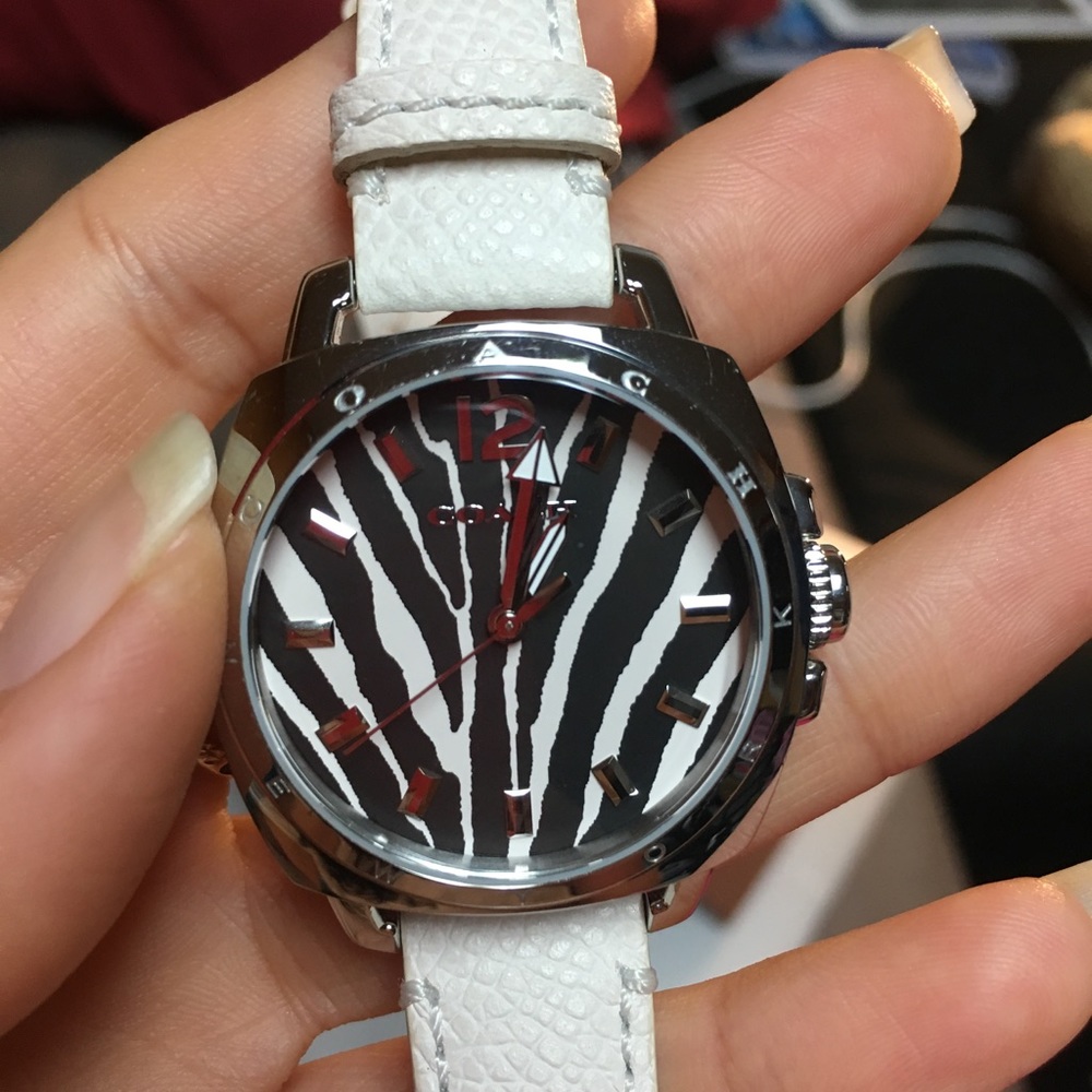 COACH CASUAL MINI WATCH WITH ZEBRA FACE/white - Picture 3 of 8